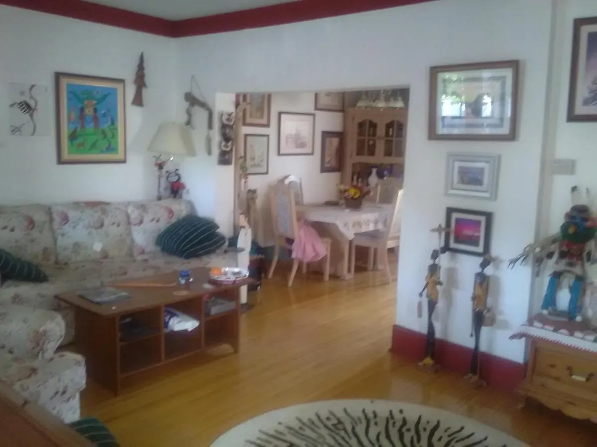 The Owl House Bed & Breakfast Toronto 0*,  Canada