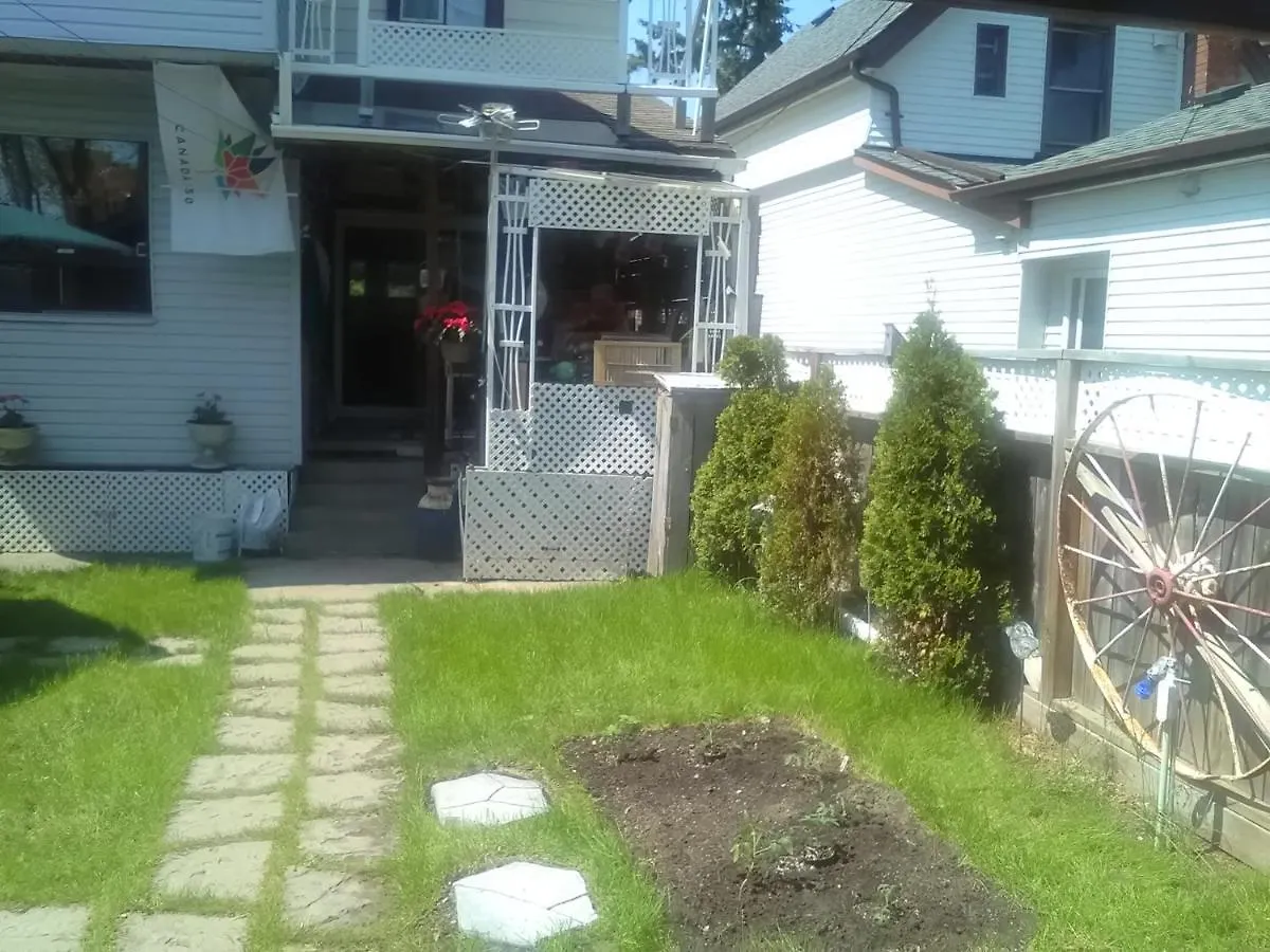The Owl House Bed & Breakfast Toronto