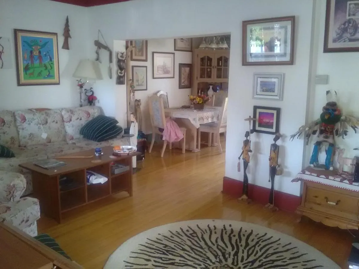 The Owl House Bed & Breakfast Toronto
